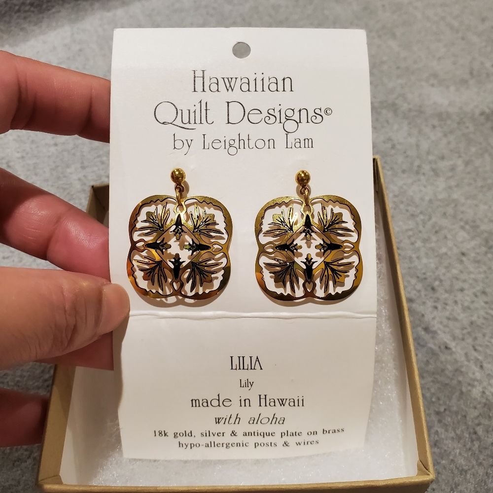 Vintage Hawaiian Quilt Designs by Leighton Lam " Lilia " pierced earrings